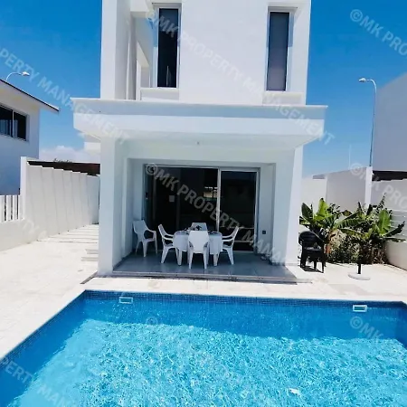 Colonean Beach Villas